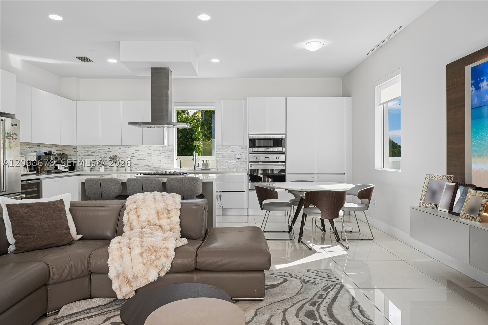 7442 NW 100th Ave, Doral FL 33178