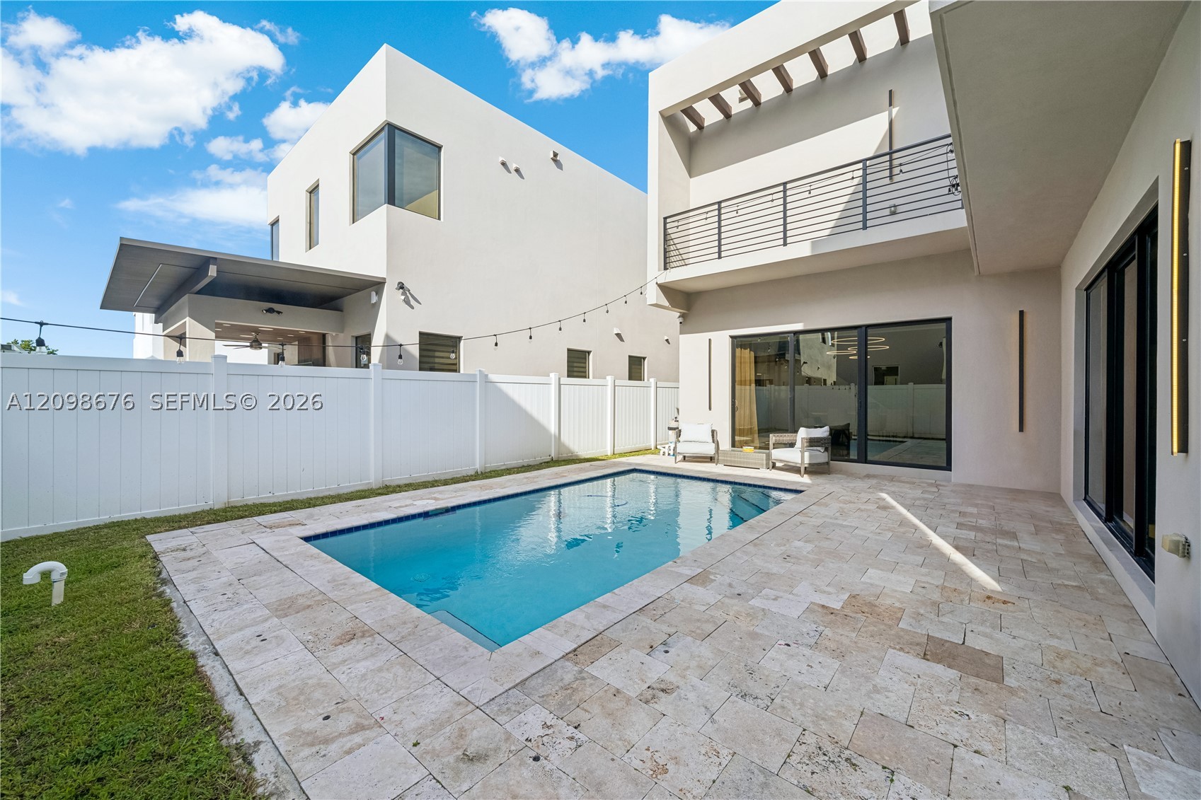 7442 NW 100th Ave, Doral FL 33178