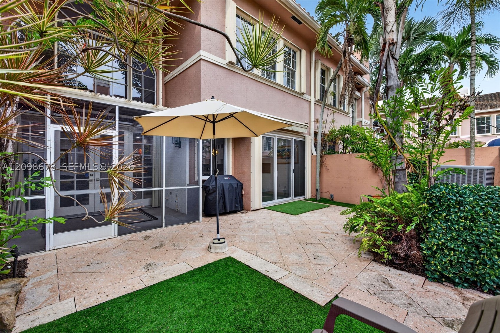 200 NE 14th Ave #6, Fort Lauderdale FL 33301