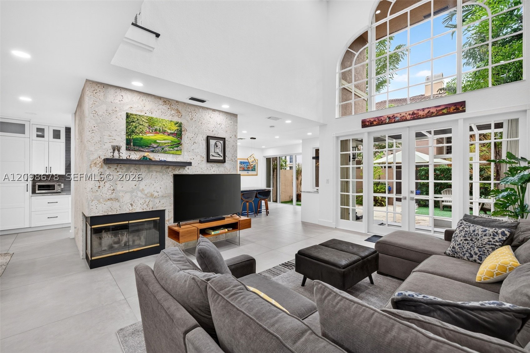 200 NE 14th Ave #6, Fort Lauderdale FL 33301