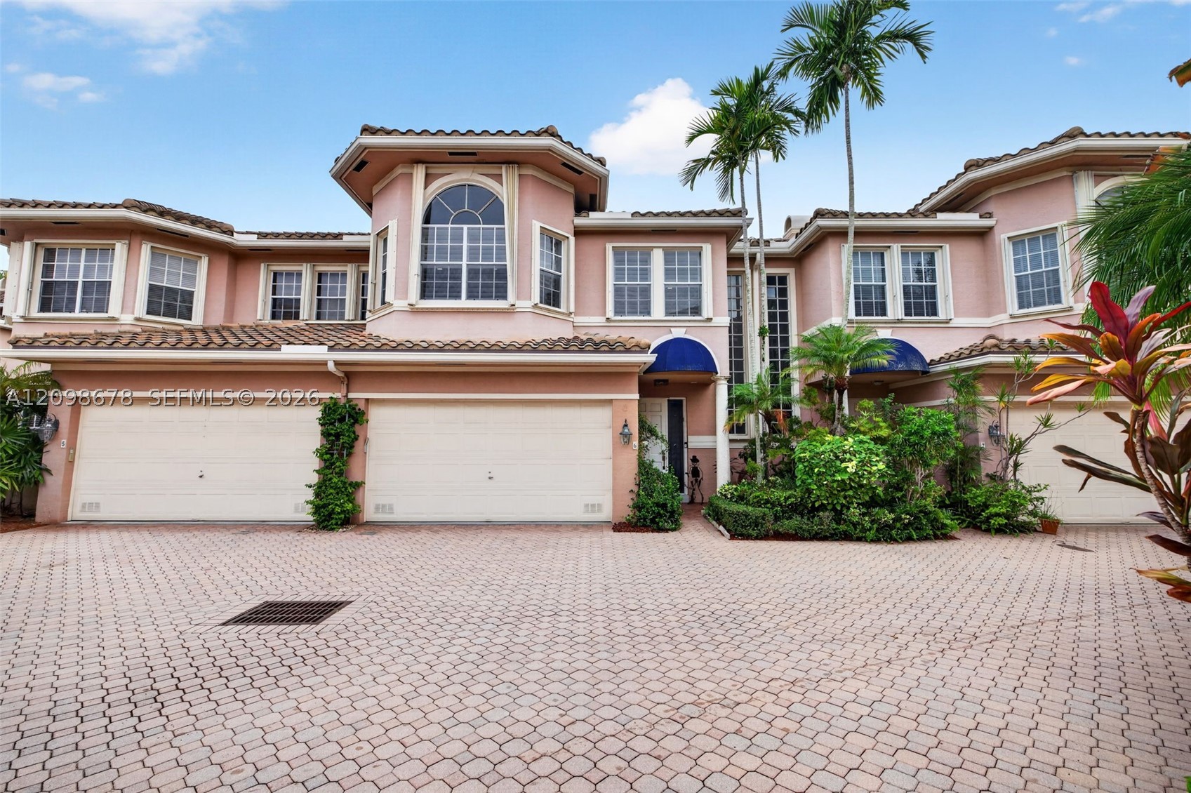 200 NE 14th Ave #6, Fort Lauderdale FL 33301