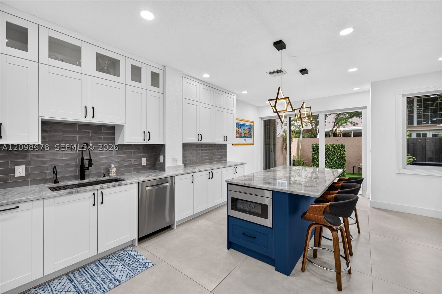 200 NE 14th Ave #6, Fort Lauderdale FL 33301