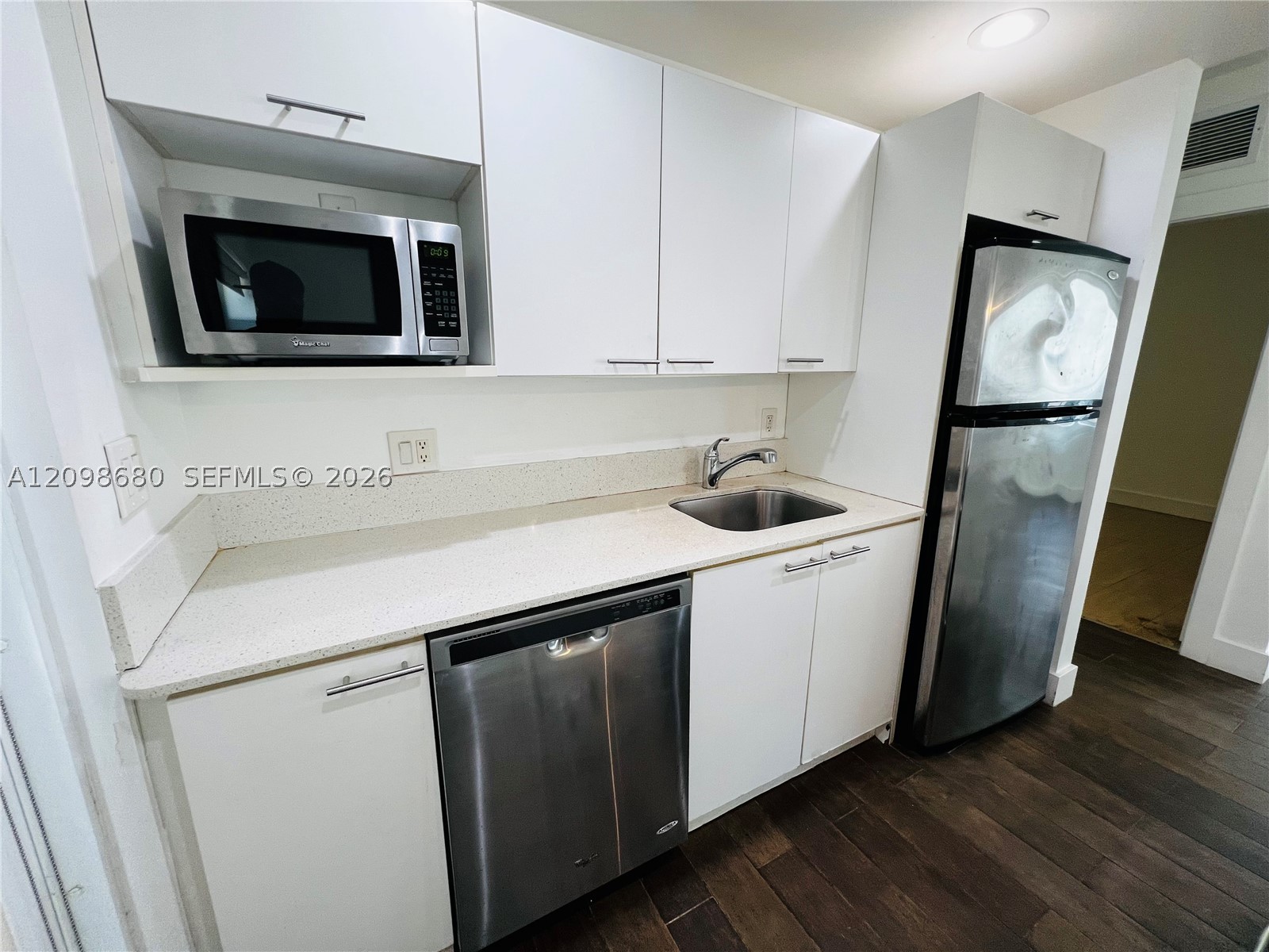1001 Bay Dr #945, Miami Beach FL 33141