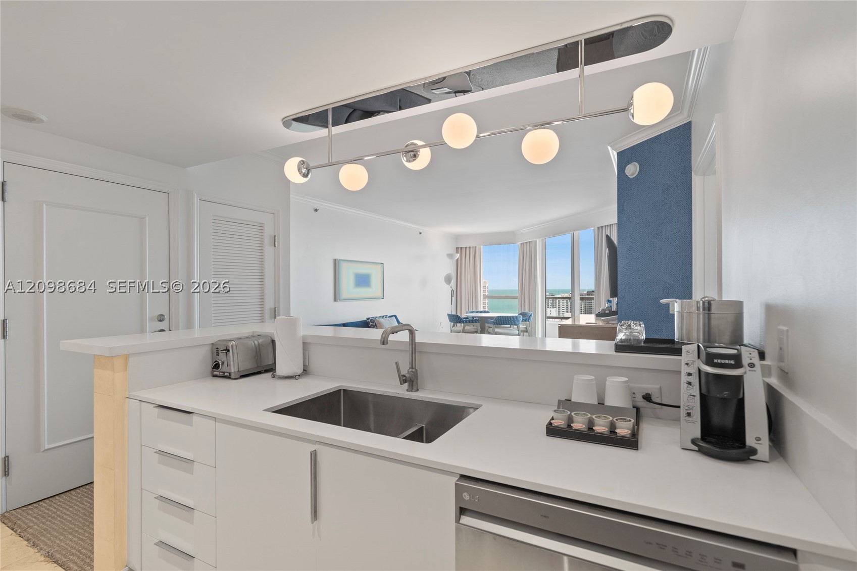 4401 Collins Ave #2612, Miami Beach FL 33140