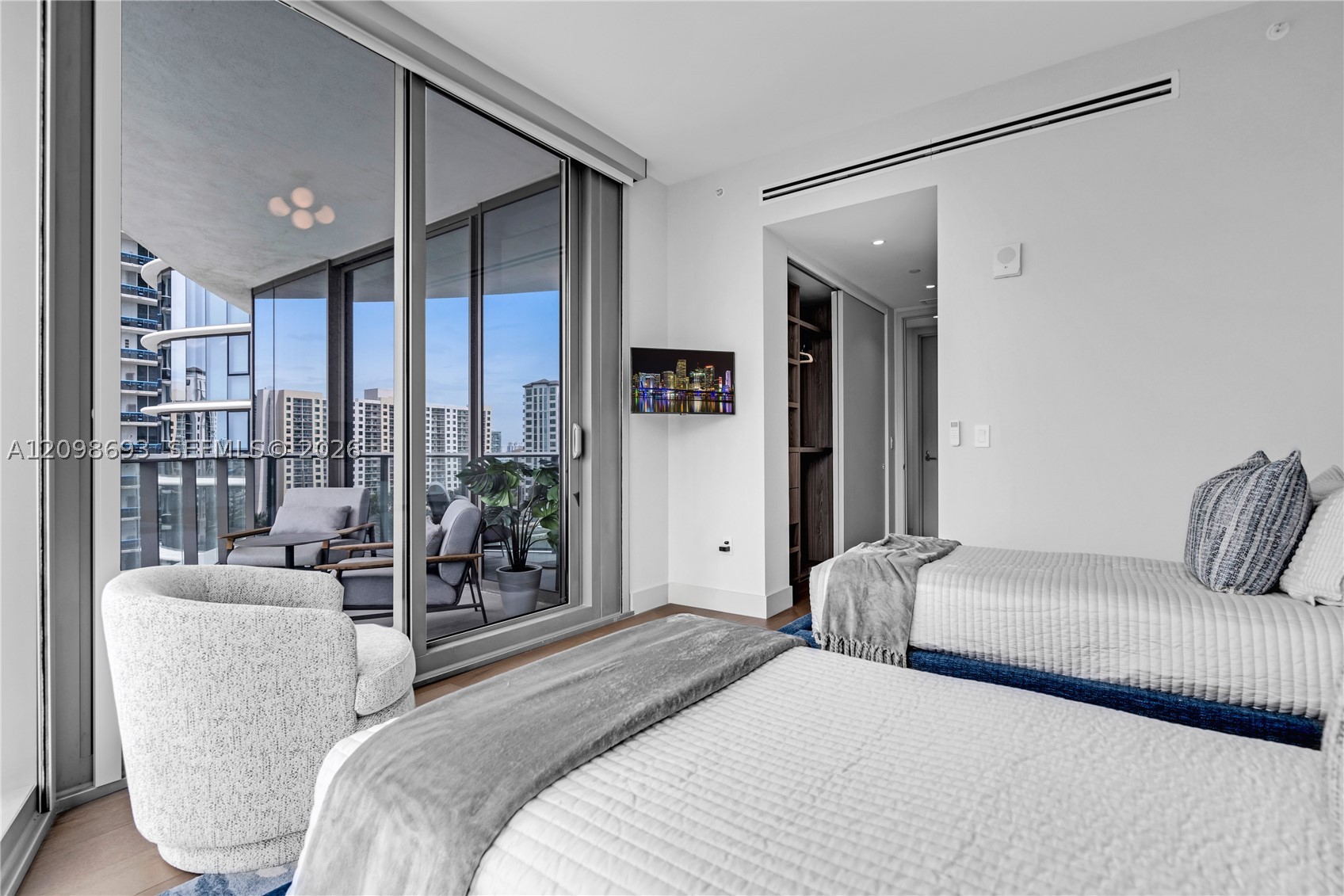 15701 Collins Ave #705, Sunny Isles Beach FL 33160