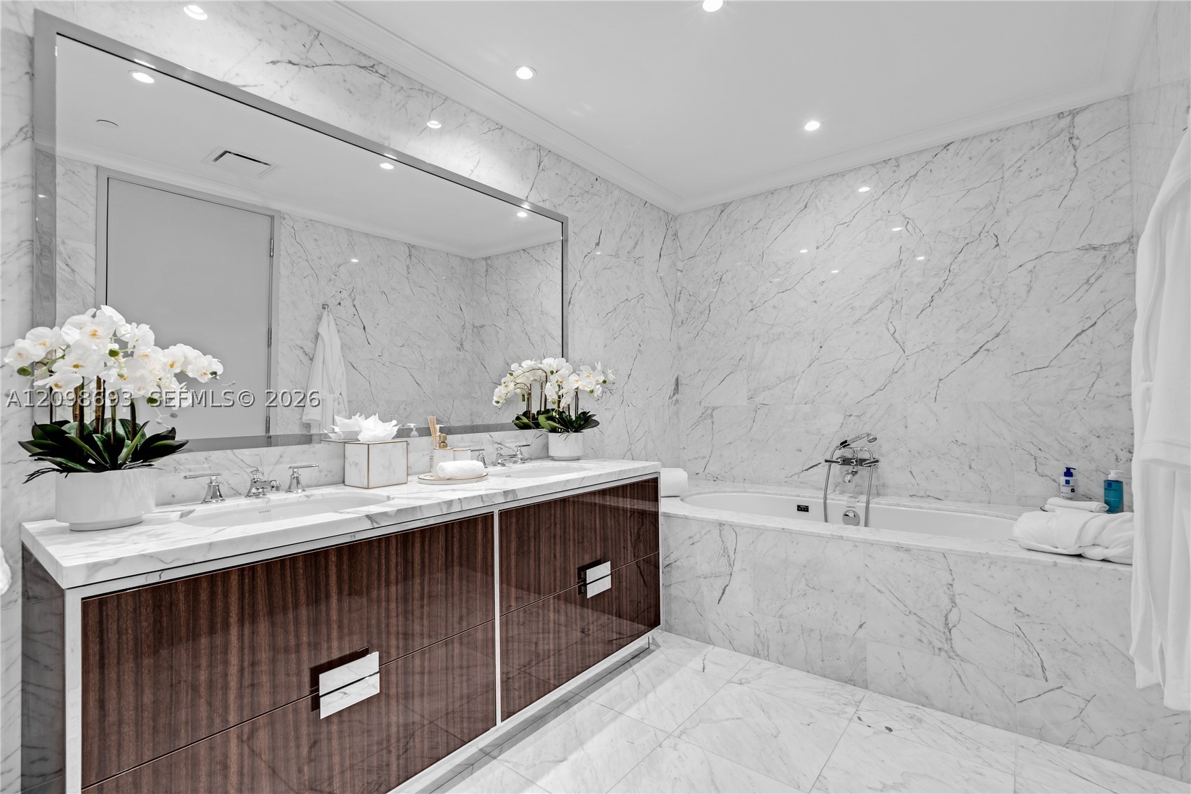 15701 Collins Ave #705, Sunny Isles Beach FL 33160