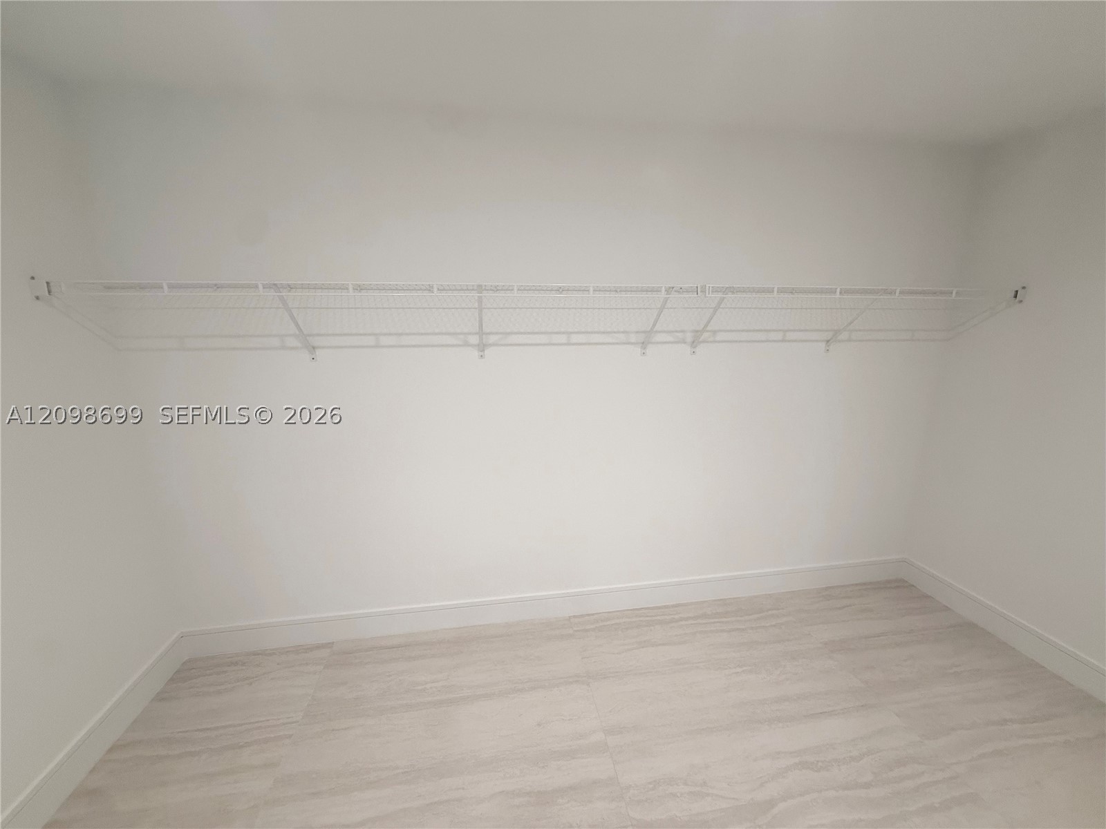 2411 Laguna Circle #901, North Miami FL 33181