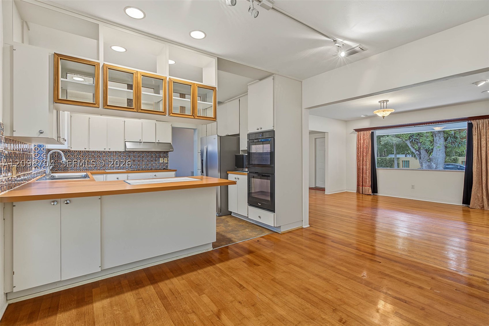 508 N Castania Ave, Coral Gables FL 33146