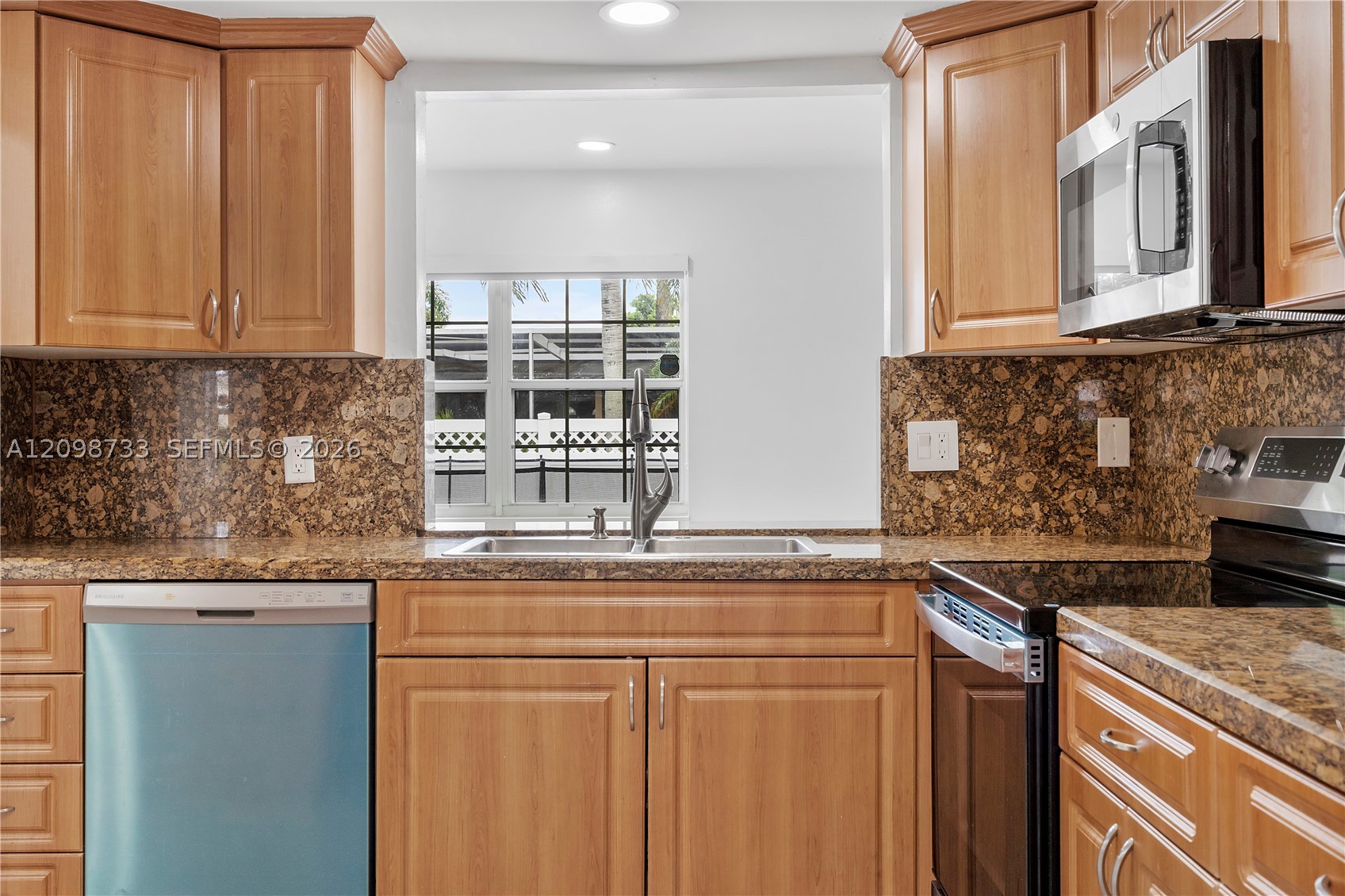 11240 Sheridan St #11240, Pembroke Pines FL 33026