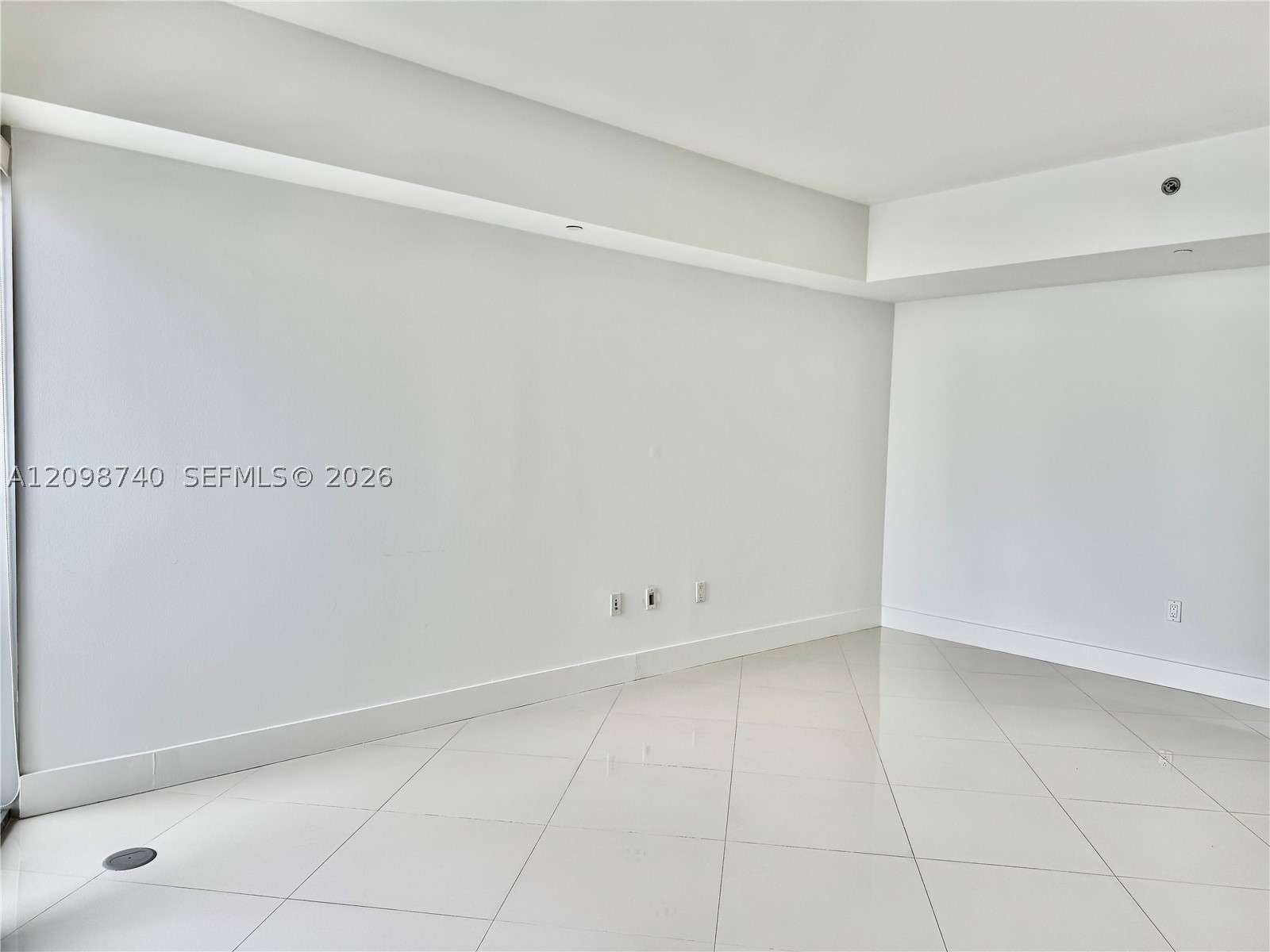 475 BRICKELL AV #3808, Miami FL 33131