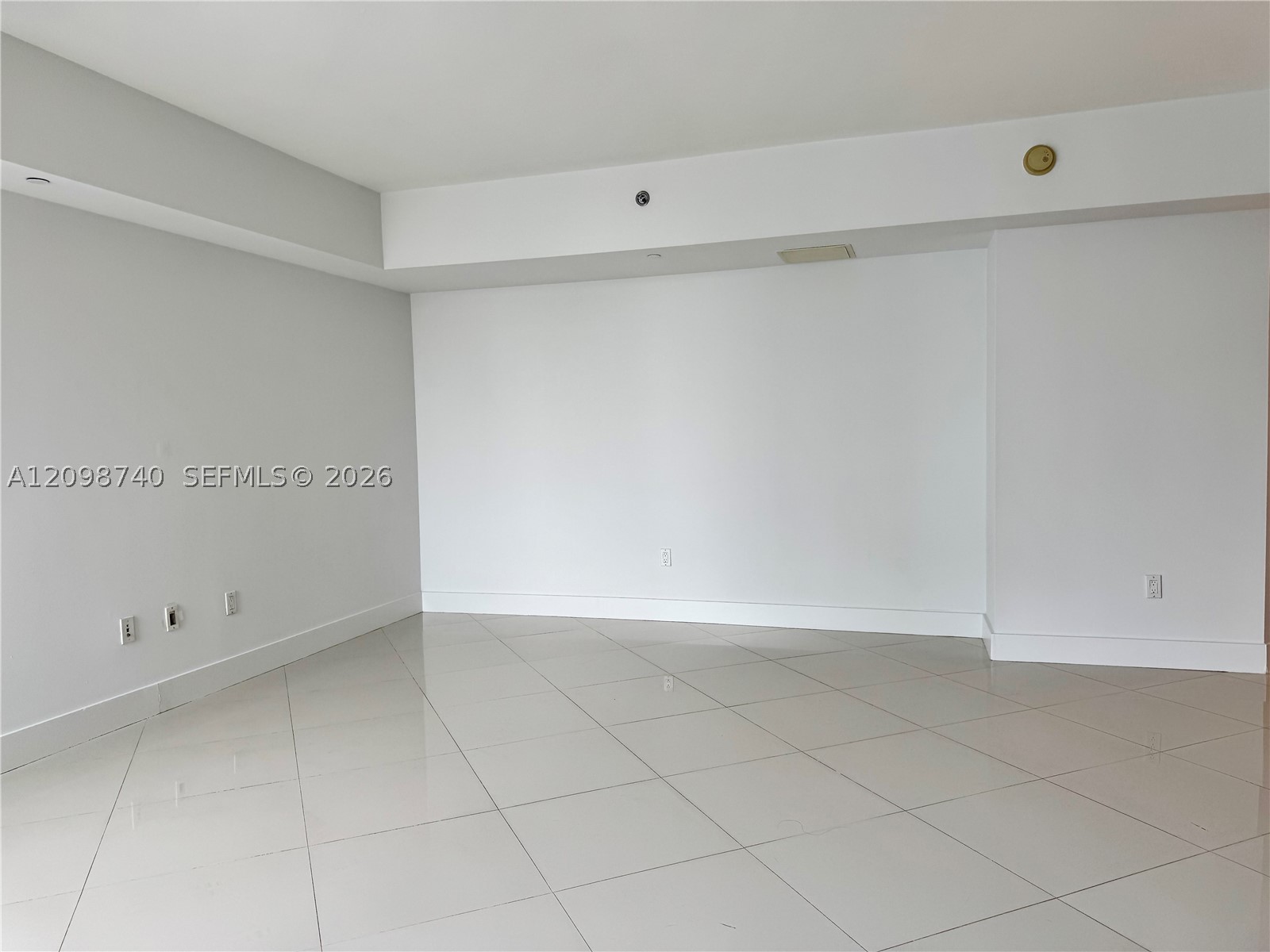 475 BRICKELL AV #3808, Miami FL 33131