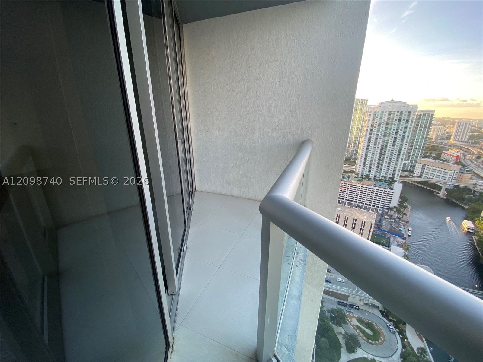 475 BRICKELL AV #3808, Miami FL 33131