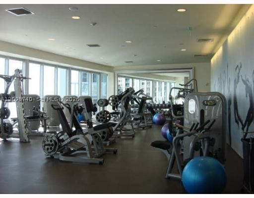 475 BRICKELL AV #3808, Miami FL 33131