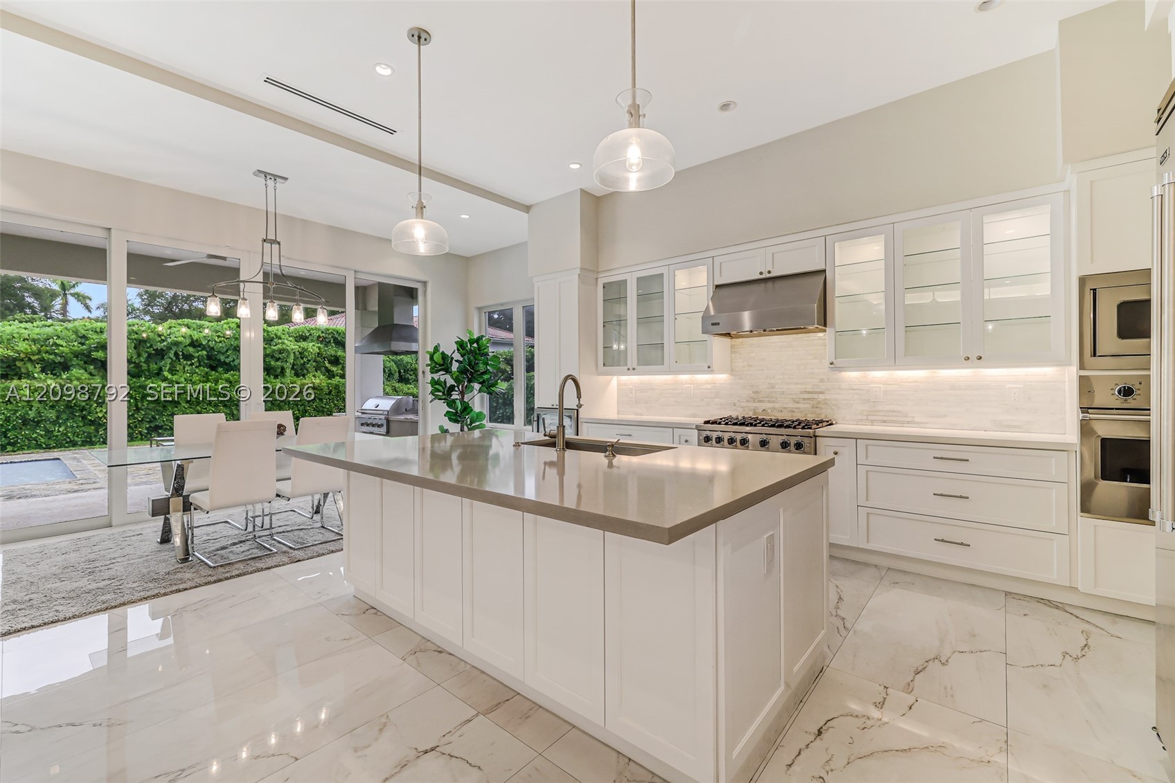 11701 SW 69 Ct, Pinecrest FL 33156