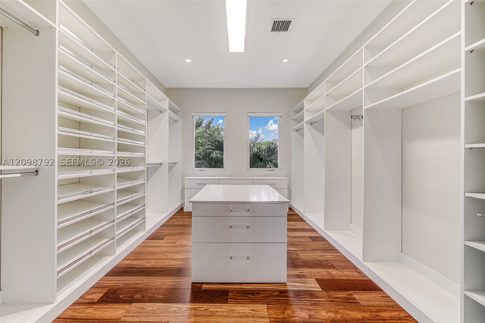 11701 SW 69 Ct, Pinecrest FL 33156