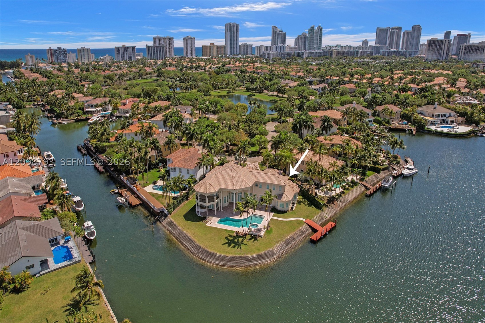 1130 Harbor Ct, Hollywood FL 33019
