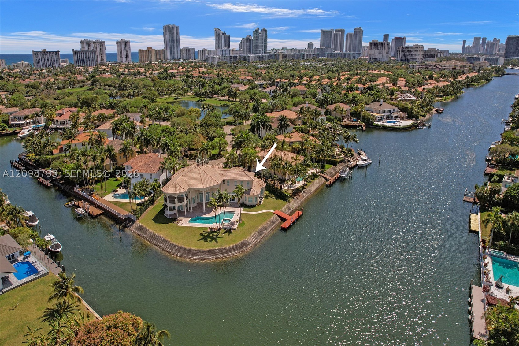 1130 Harbor Ct, Hollywood FL 33019