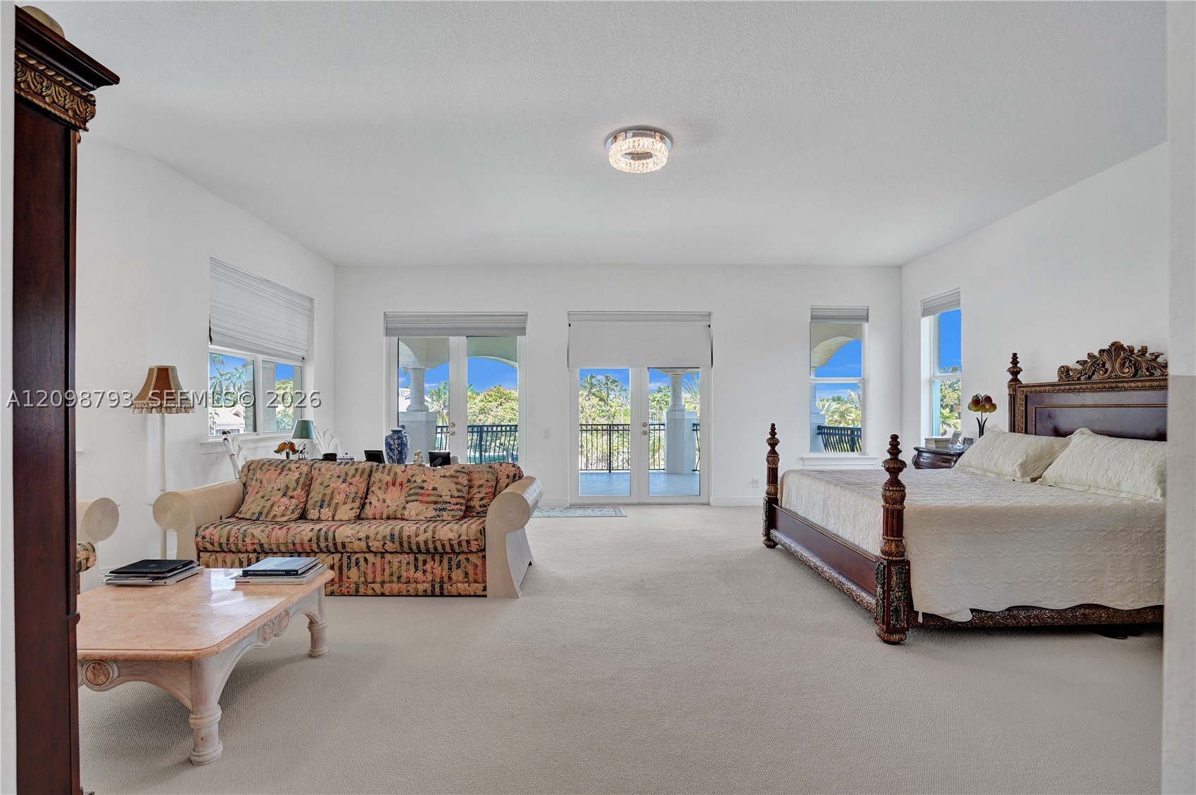 1130 Harbor Ct, Hollywood FL 33019