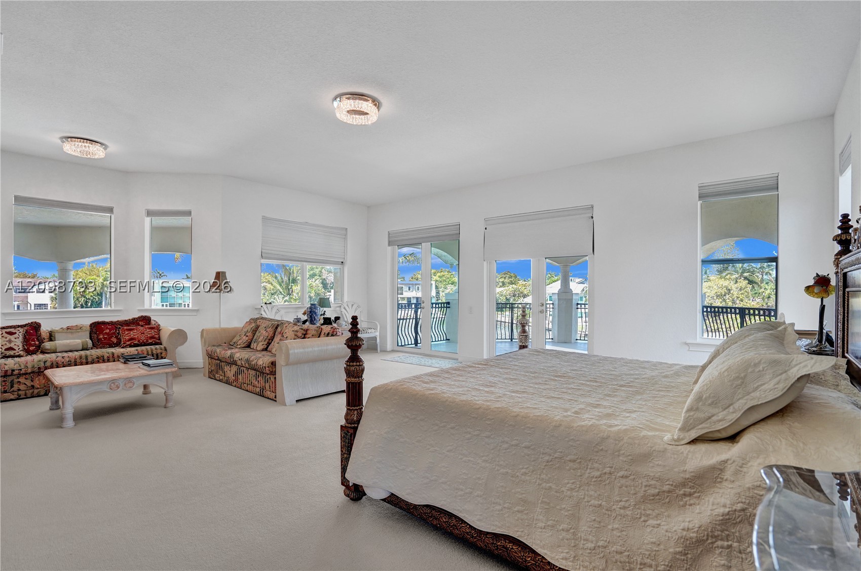 1130 Harbor Ct, Hollywood FL 33019