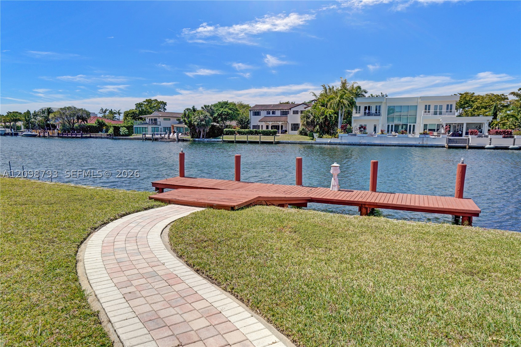 1130 Harbor Ct, Hollywood FL 33019