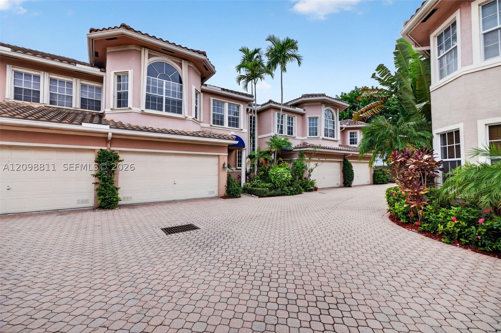 200 NE 14th Ave #6, Fort Lauderdale FL 33301