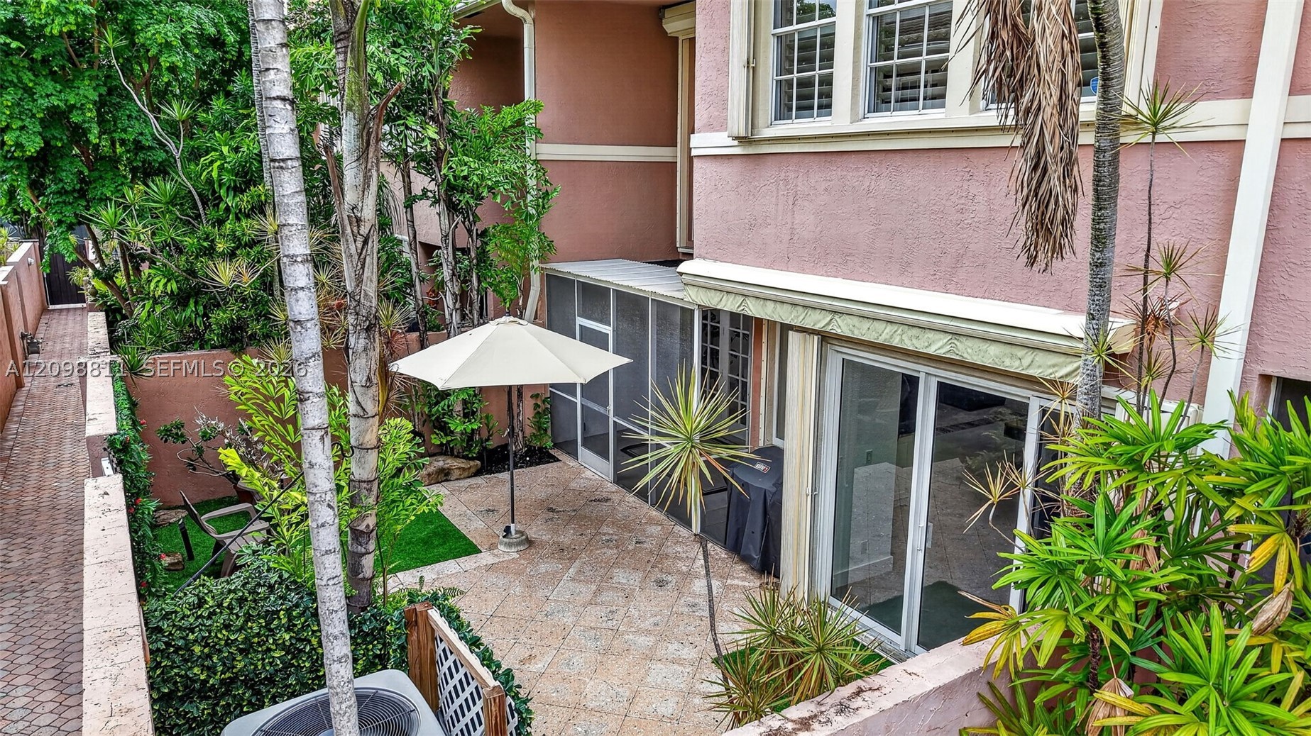 200 NE 14th Ave #6, Fort Lauderdale FL 33301