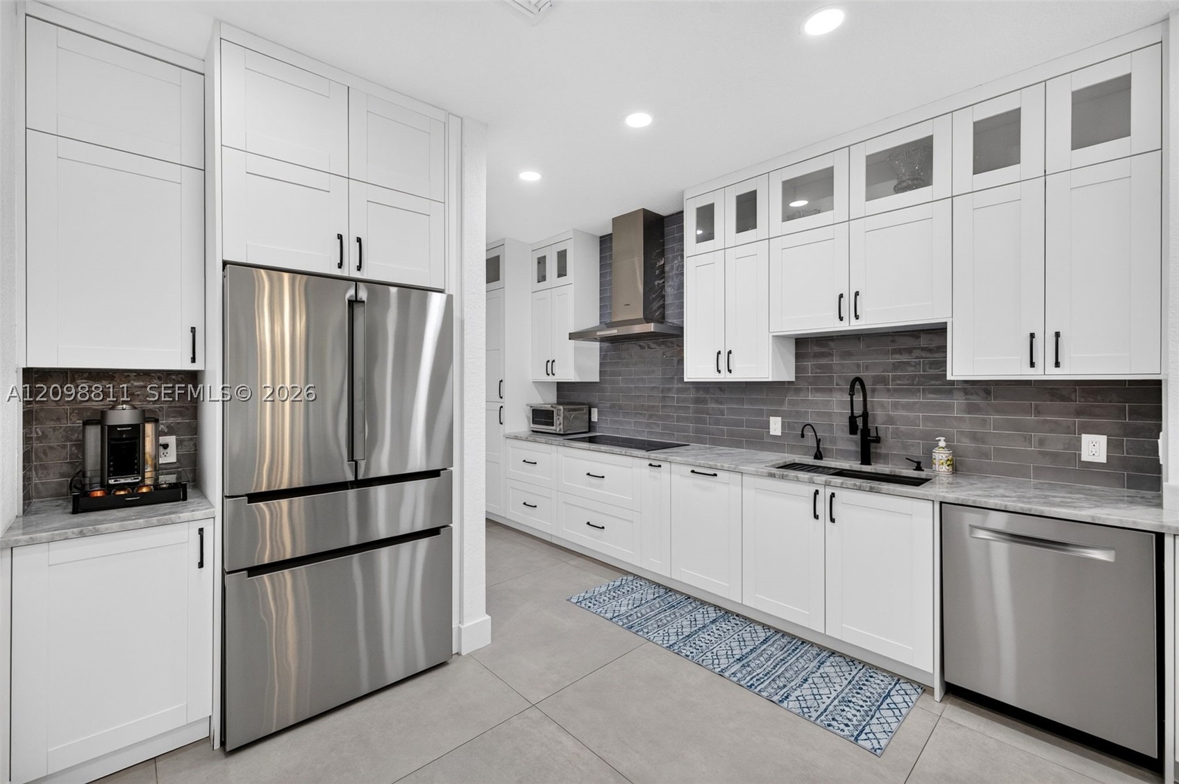 200 NE 14th Ave #6, Fort Lauderdale FL 33301