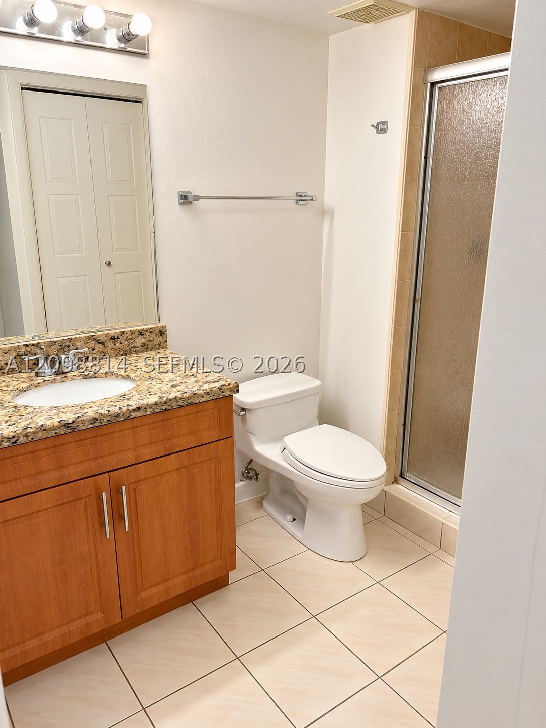 341 Lakeview Dr #104, Weston FL 33326