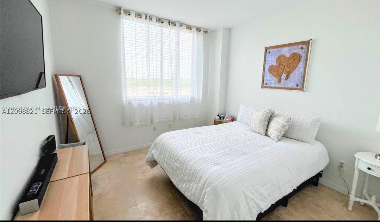 Miami FL 33145 - A12098821
