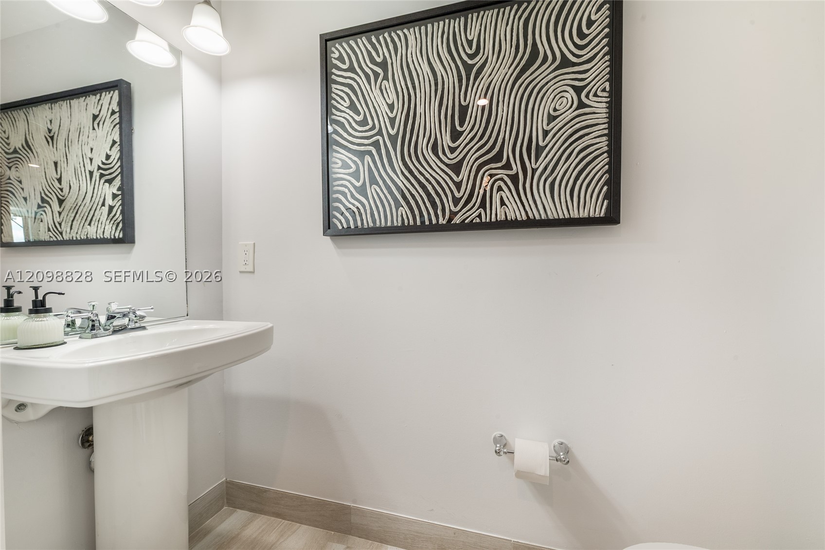 1300 Ponce De Leon Blvd #800, Coral Gables FL 33134