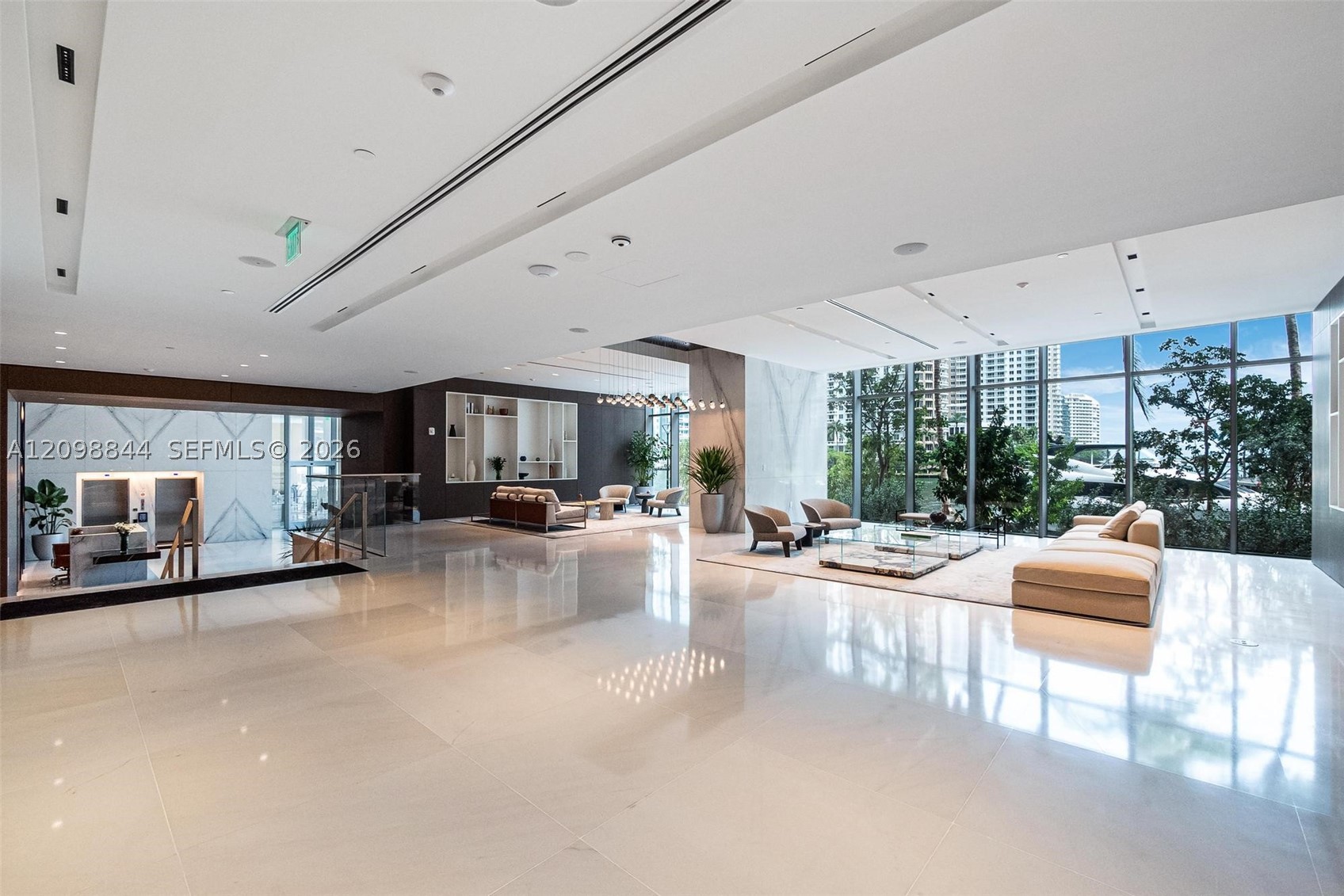300 Biscayne Boulevard Way #804W, Miami FL 33131