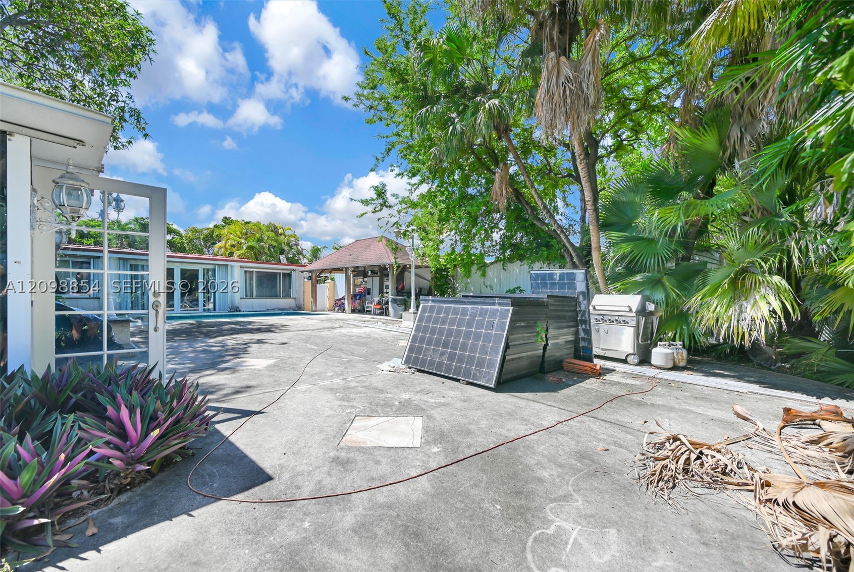 1425 SW 78th Ave, Miami FL 33144