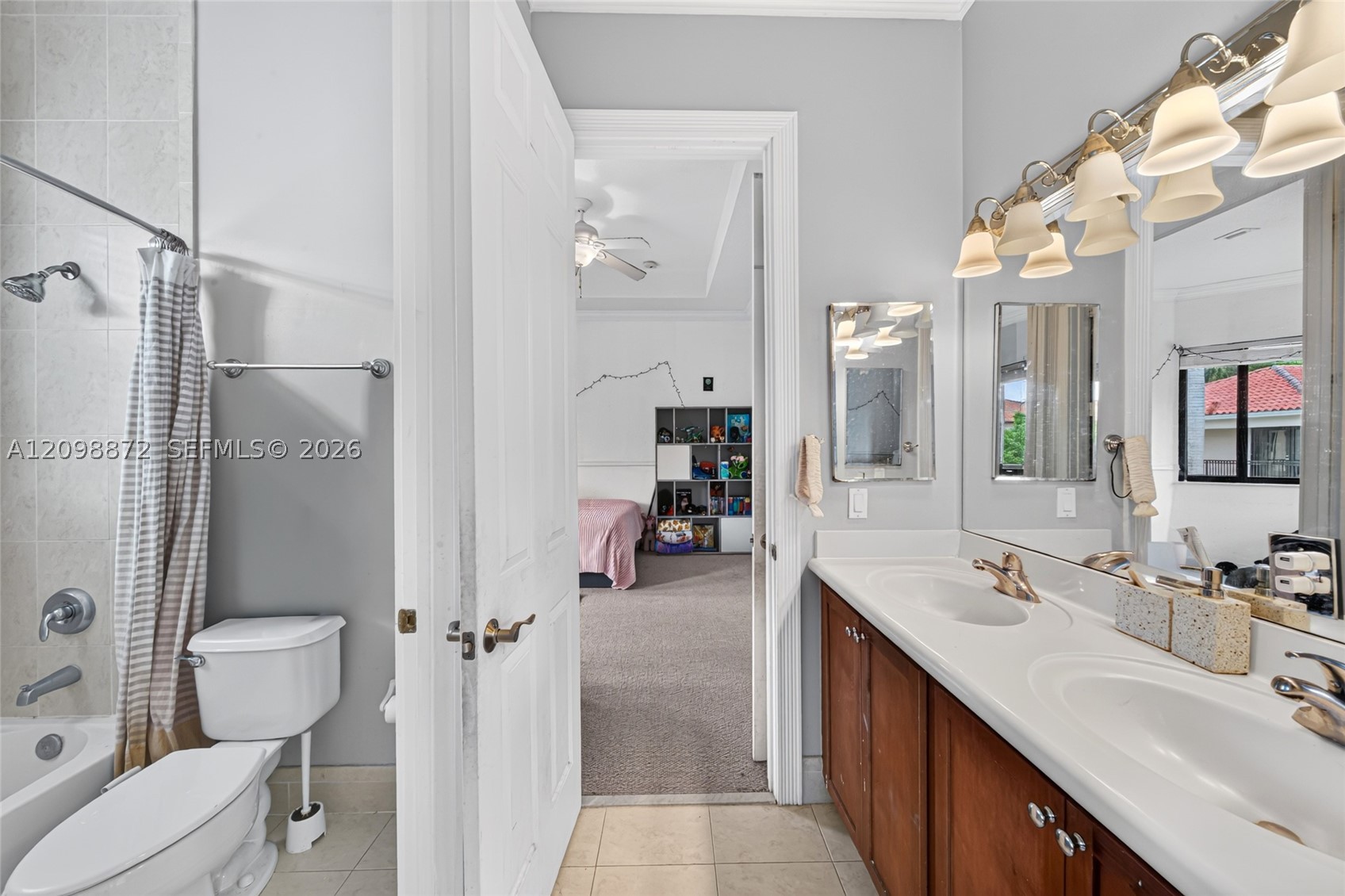 7876 SW 194th St, Cutler Bay FL 33157