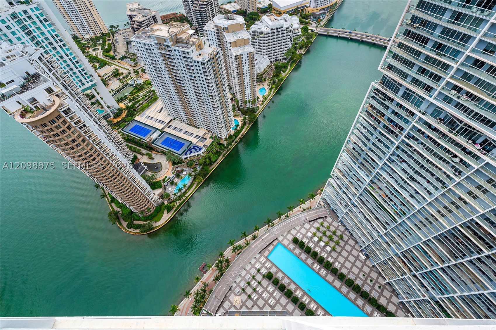 465 Brickell Ave #5105, Miami FL 33131