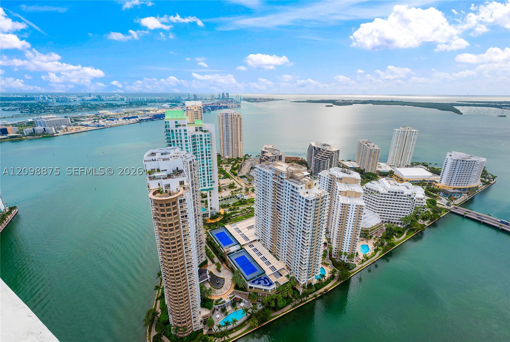 465 Brickell Ave #5105, Miami FL 33131