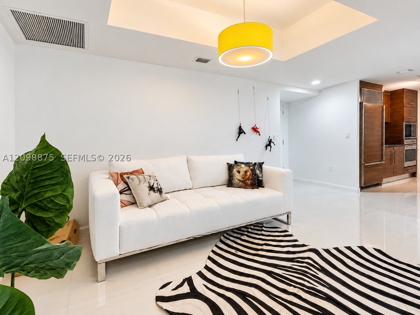465 Brickell Ave #5105, Miami FL 33131