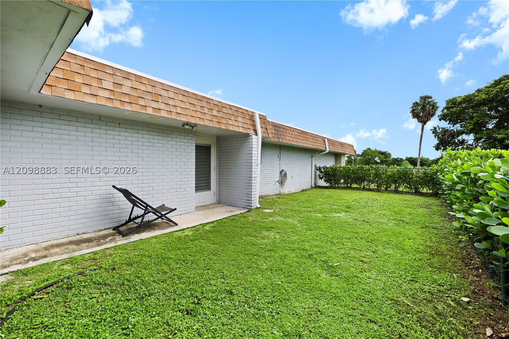 6204 Jacaranda Cir, Tamarac FL 33319