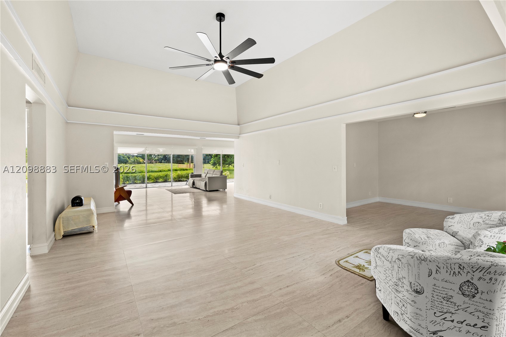 6204 Jacaranda Cir, Tamarac FL 33319