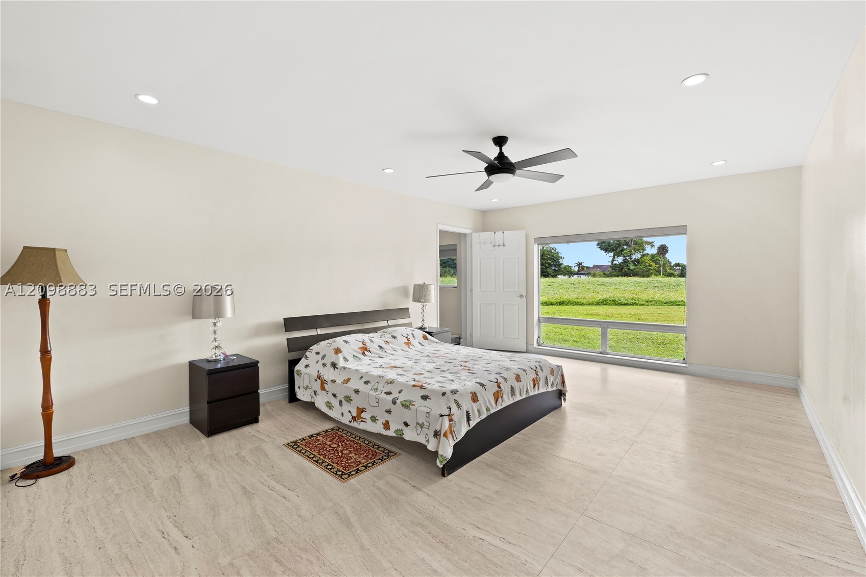 6204 Jacaranda Cir, Tamarac FL 33319