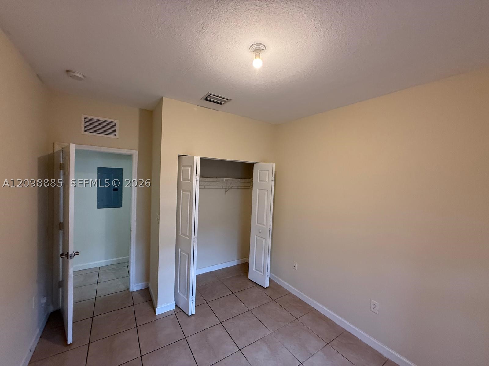 Miami FL 33196 - A12098885