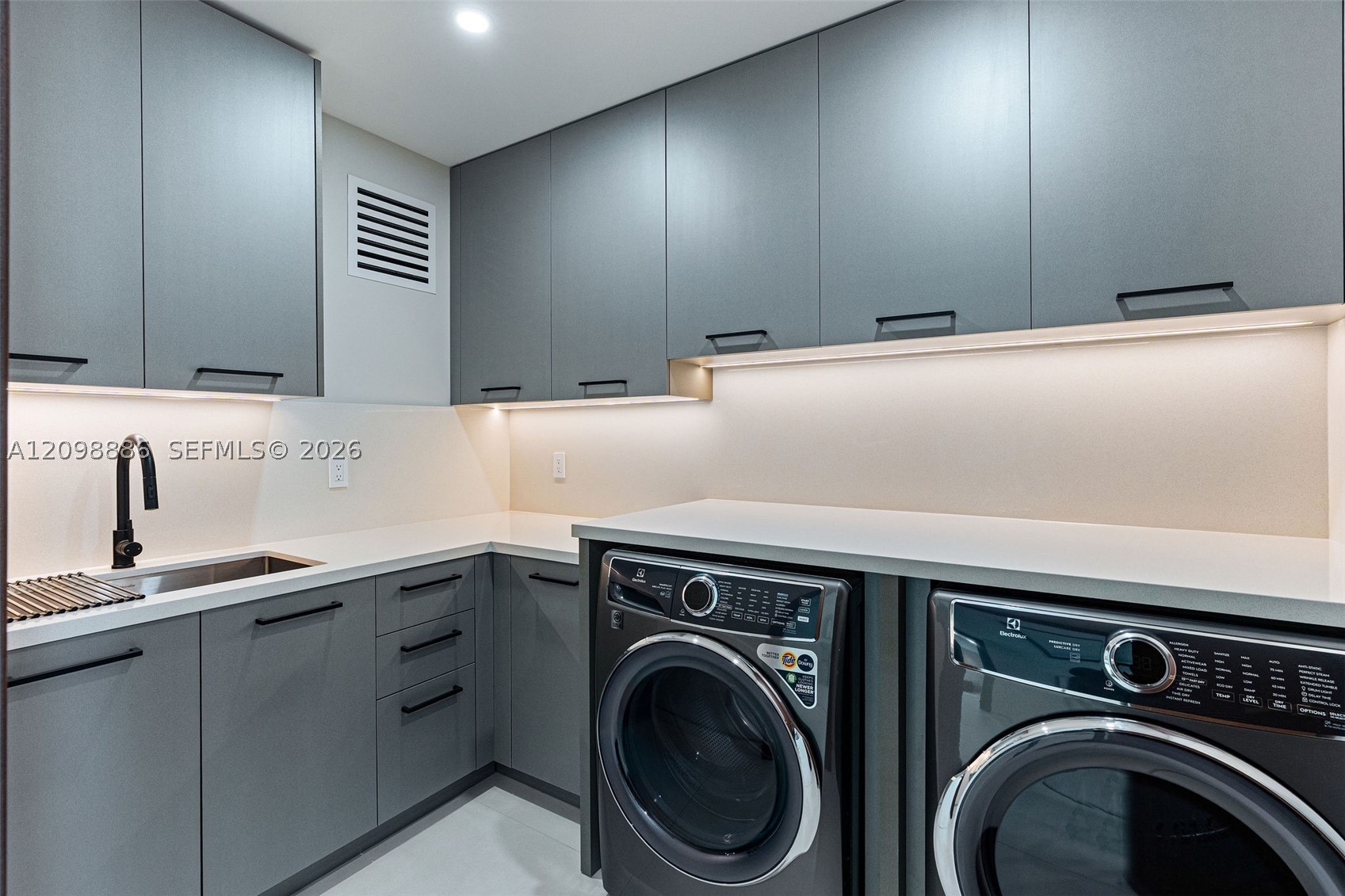 441 Isle Of Palms Dr, Fort Lauderdale FL 33301