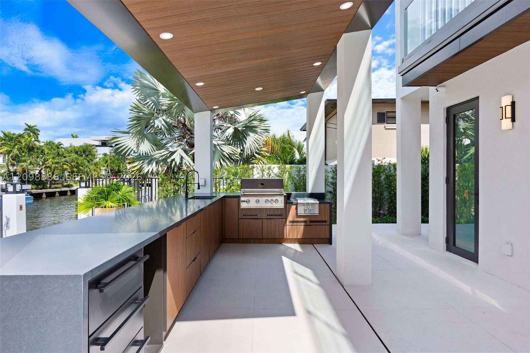 441 Isle Of Palms Dr, Fort Lauderdale FL 33301