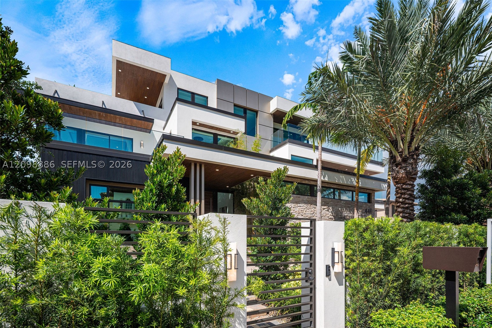 441 Isle Of Palms Dr, Fort Lauderdale FL 33301