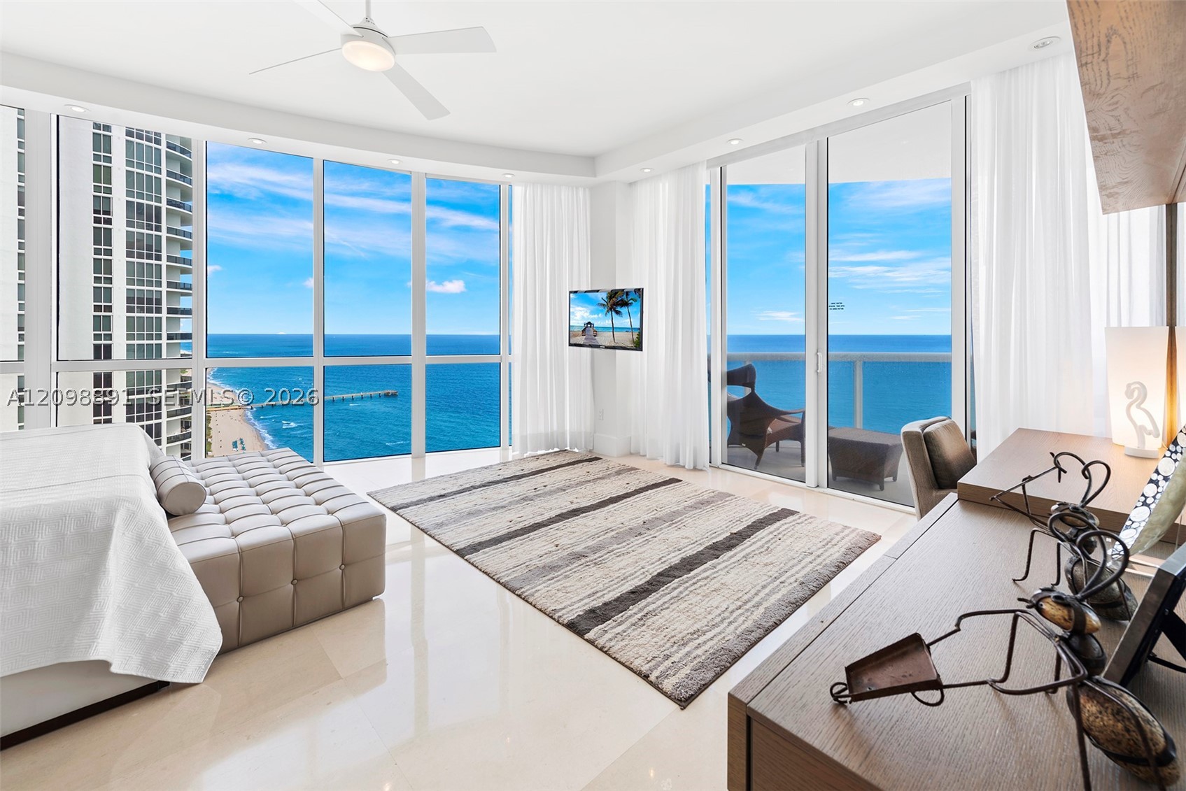 15901 Collins Ave #2801, Sunny Isles Beach FL 33160