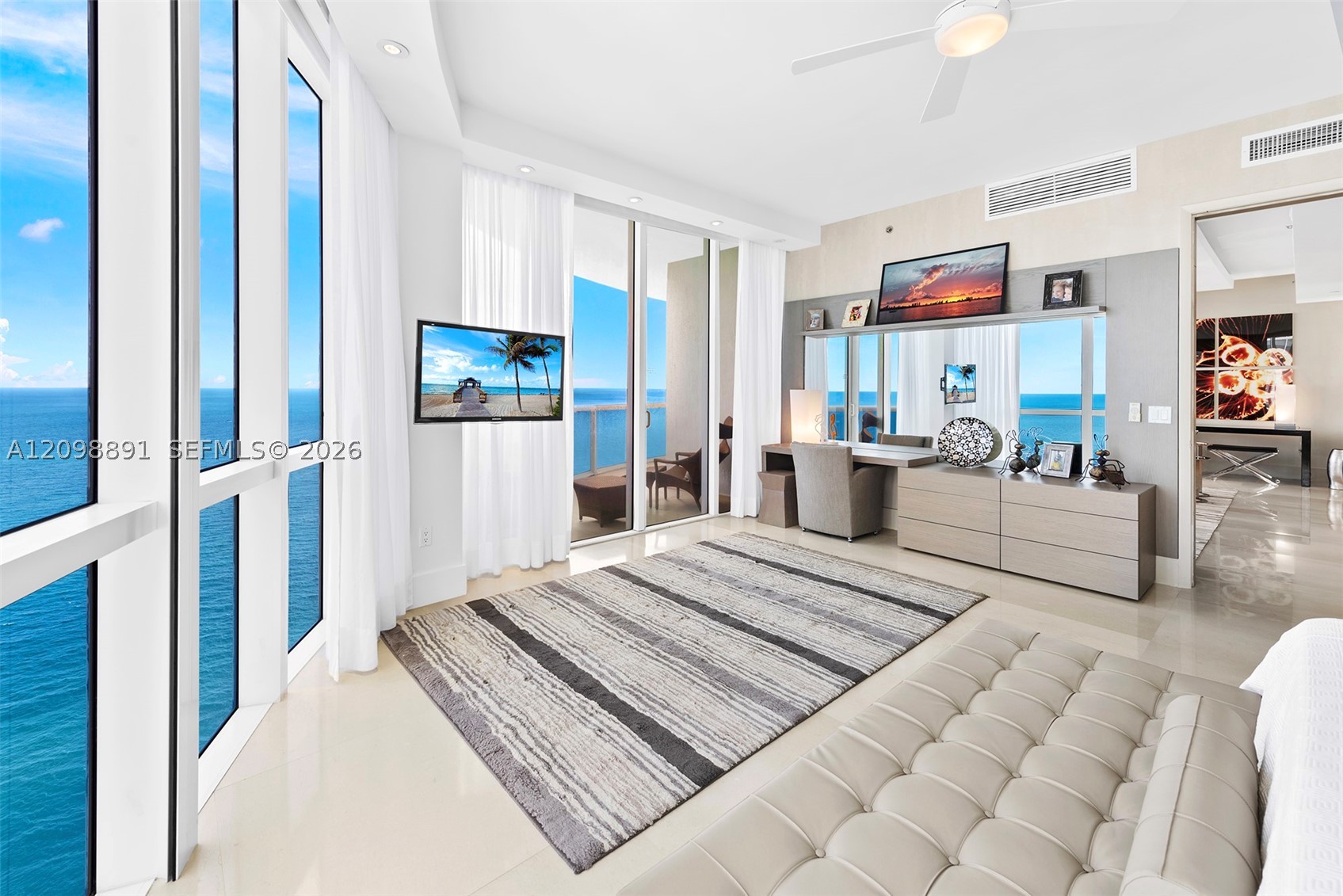 15901 Collins Ave #2801, Sunny Isles Beach FL 33160