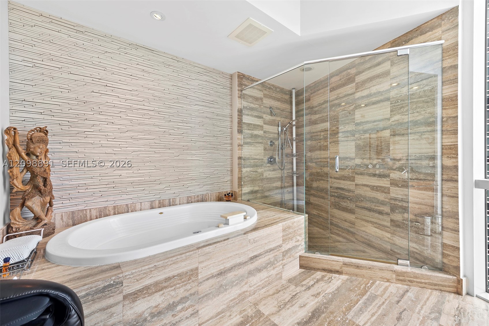 15901 Collins Ave #2801, Sunny Isles Beach FL 33160