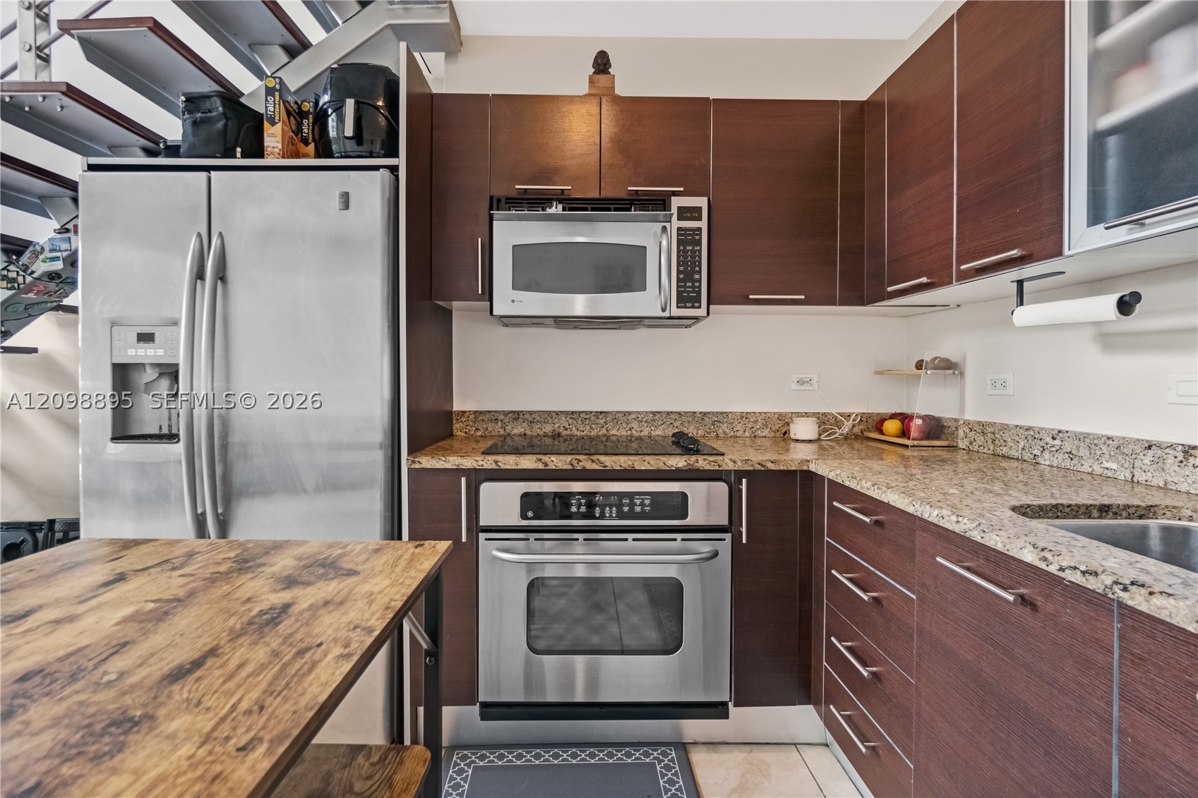 41 SE 5th St #811, Miami FL 33131
