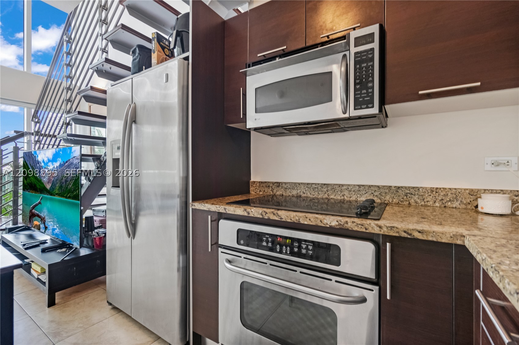41 SE 5th St #811, Miami FL 33131