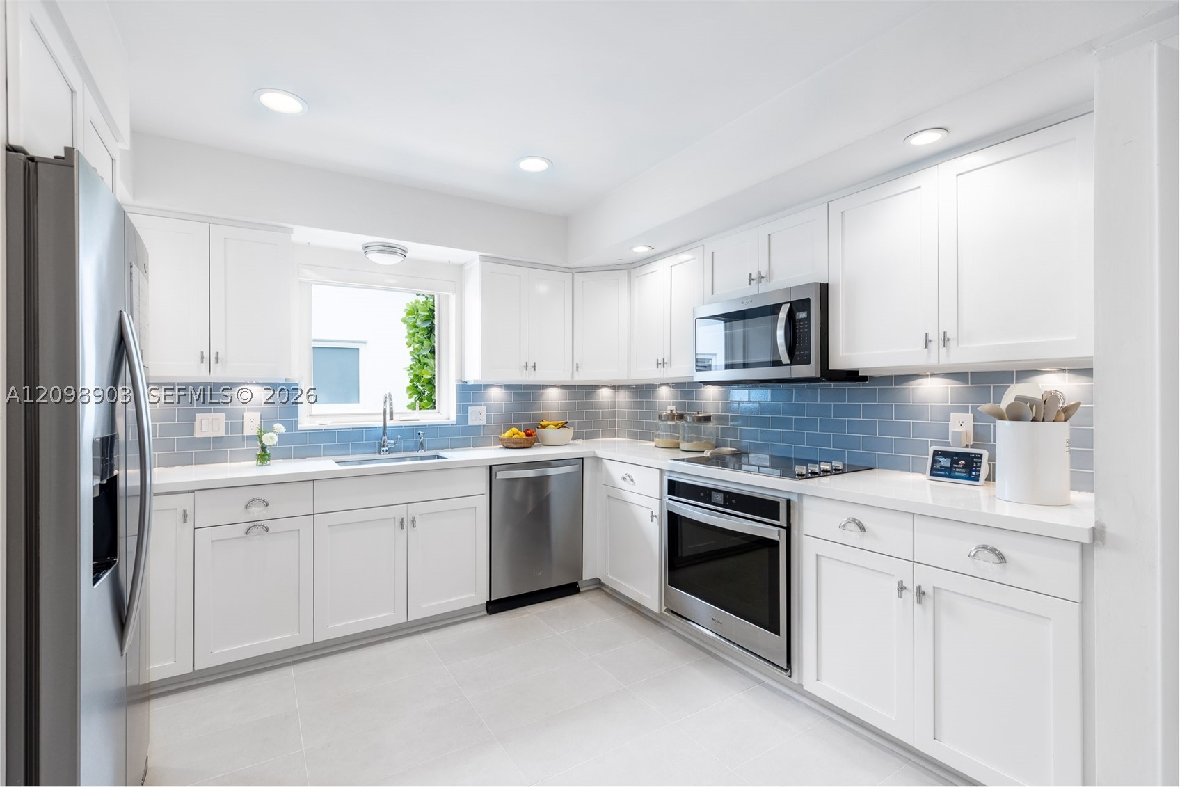 6915 Barquera St #0, Coral Gables FL 33146