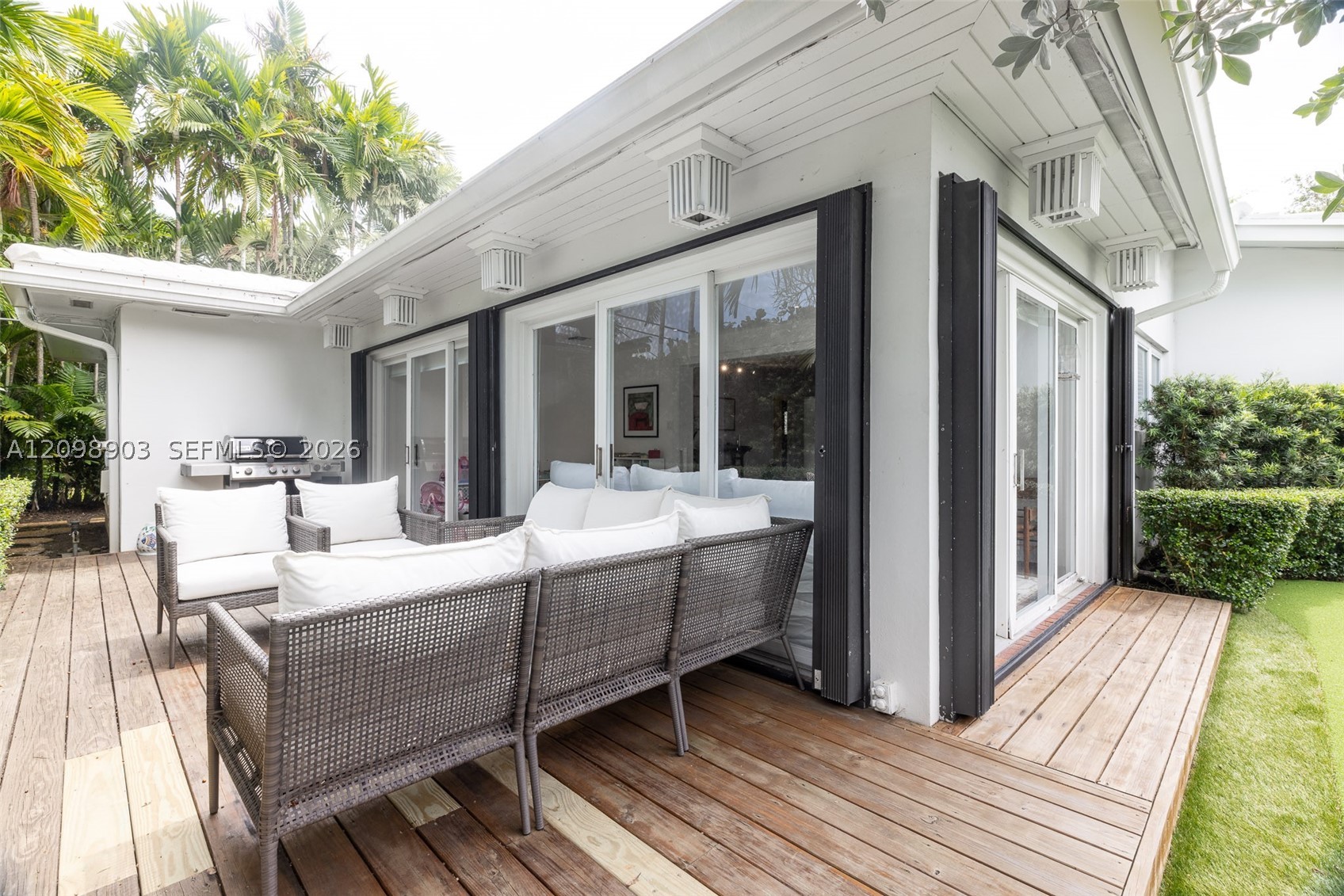 6915 Barquera St #0, Coral Gables FL 33146